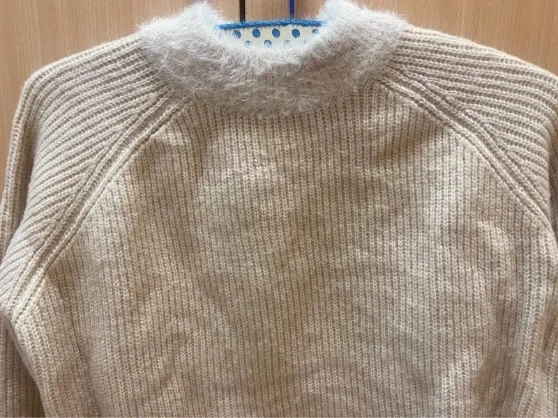 Beige gebreid trui met haar - Sfera Collection (Maat S) – photo 3